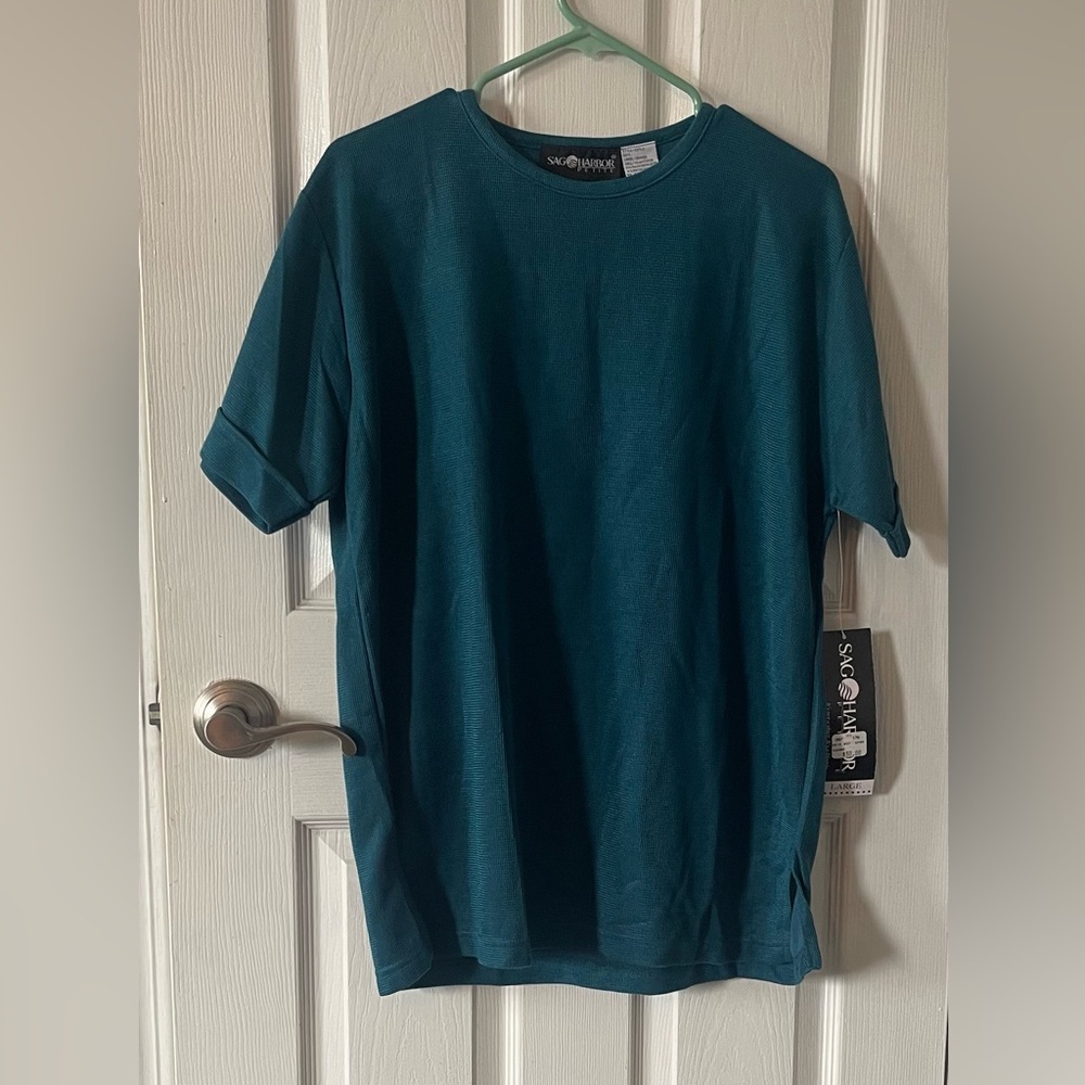 Sage Harbor NWT - Teal Top for women can be unisex- Size PL